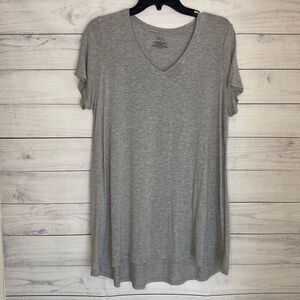 HUE v-neck short sleeve shirt